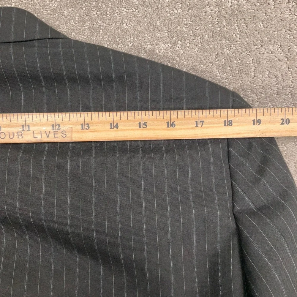 Savile Row Suit Mens 40R 34R Charcoal Gray Pinstripe Rivington-V Slim Fit London